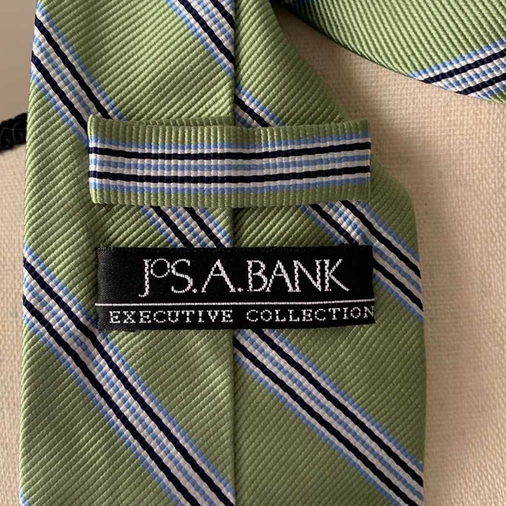 Jos. A. Banks Executive Collection 100% Silk Tie Hand Made long 59" EUC - Picture 4 of 8
